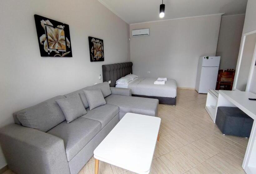 Camera Familiare, Villa Primo Opus