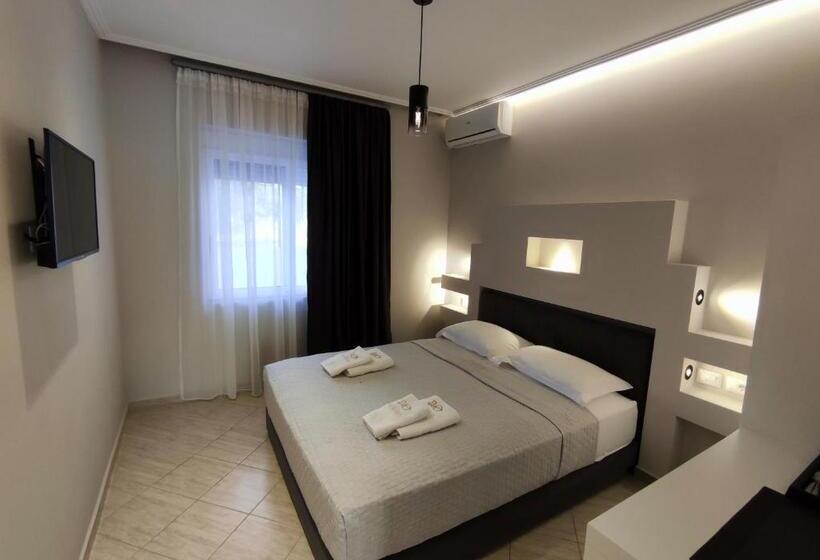 Camera Quadrupla Standard con Balcone, Villa Primo Opus