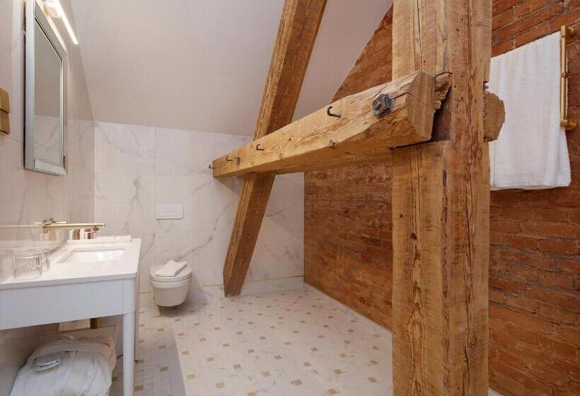 سوییت جونیور, Schloss Fellin Boutique Hotel And Spa