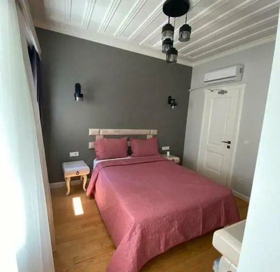 اتاق اکونومی, White Island Boutique Otel