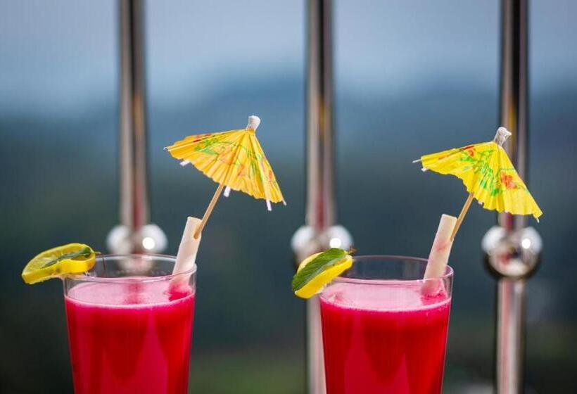 سوییت اجرایی, Wolkenburg Resort & Spa