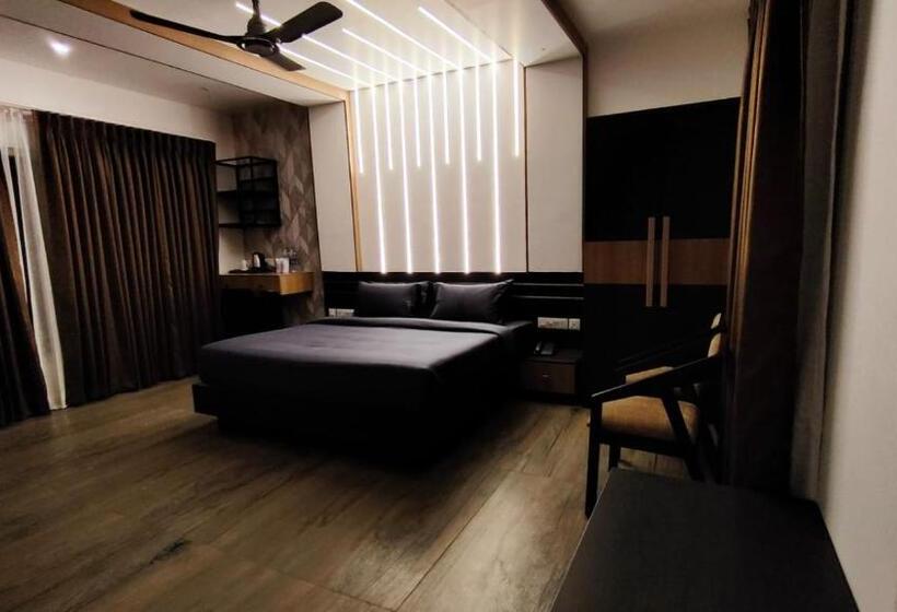 سوییت اجرایی, Wolkenburg Resort & Spa