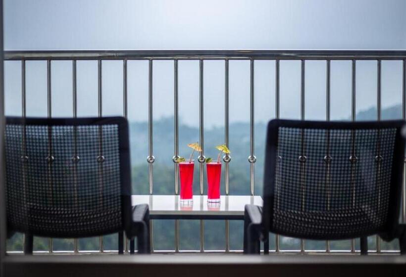 سوییت اجرایی, Wolkenburg Resort & Spa