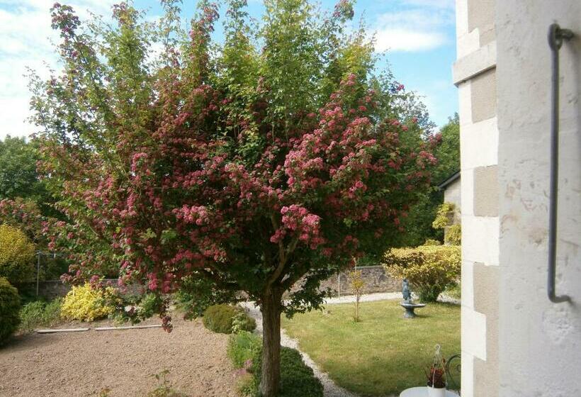 غرفة قياسية مطلّة علي الحديقة, Logis La Folie