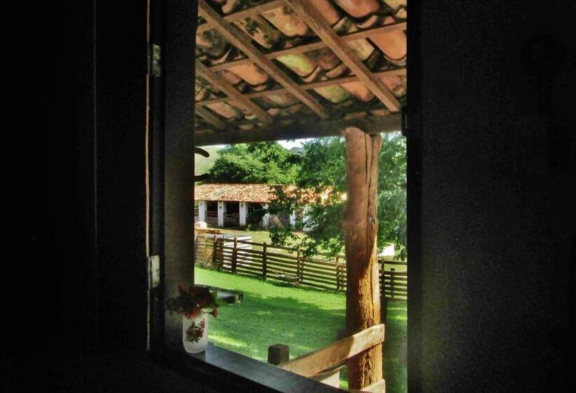 غرفة قياسية مع حمام خارجي, Fazenda Da Roseta   Turismo Rural E Passeios A Cavalo