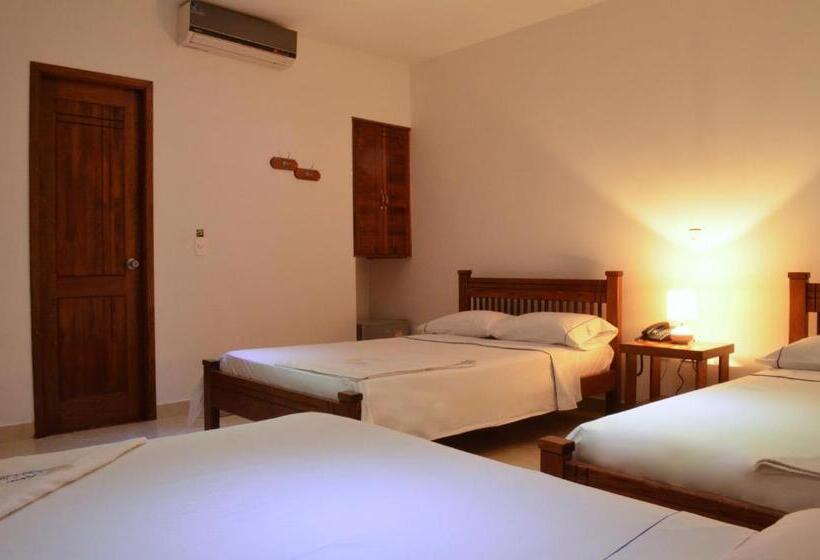 غرفة قياسية ثلاثية, La Gran Esquina