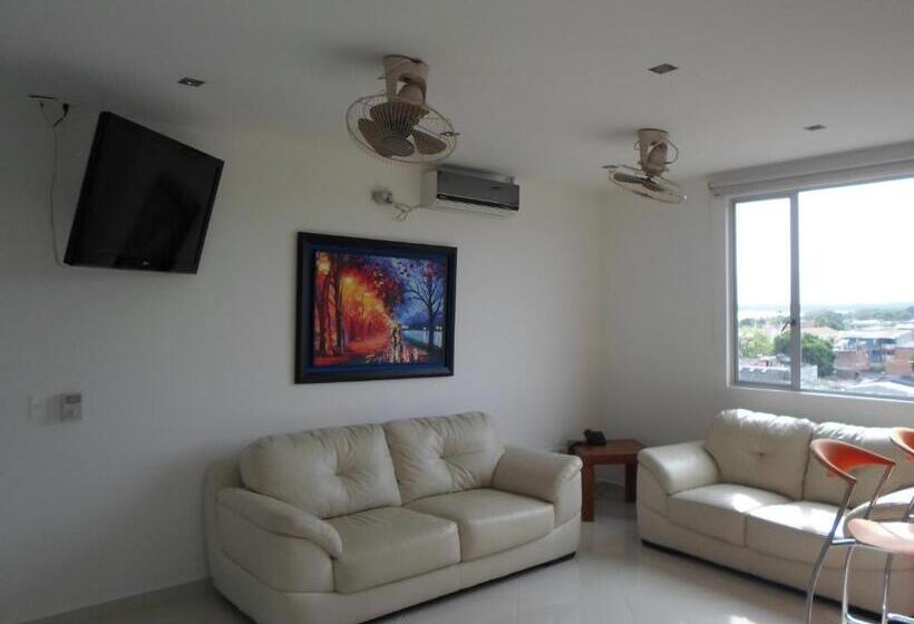 جناح عائلي, La Gran Esquina