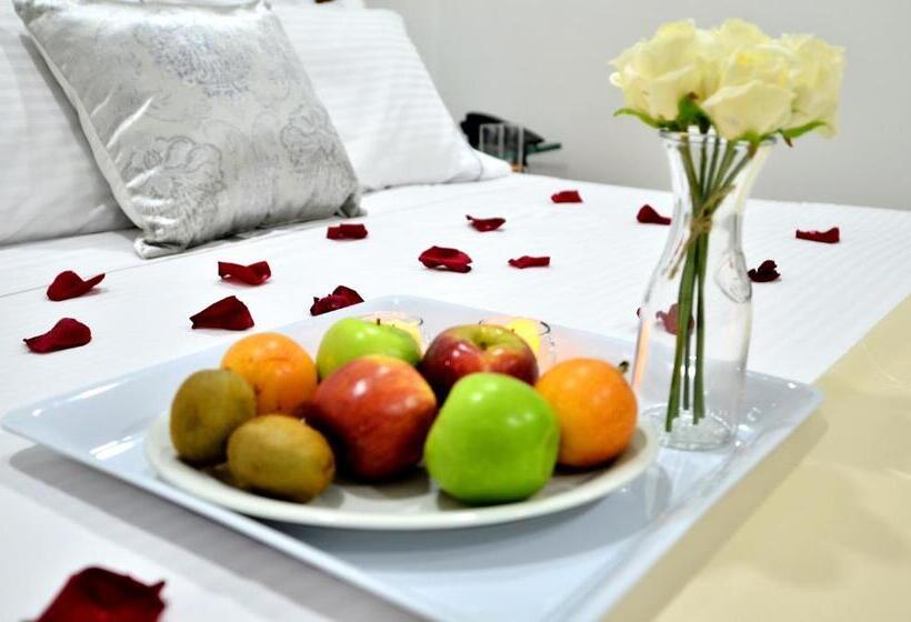 جناح عائلي, La Gran Esquina