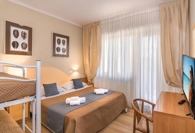 带阳台标准四人间, Stella D Italia