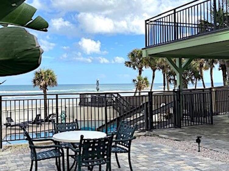 מיטת קינג בסוויטה, Organic Beach Retreat