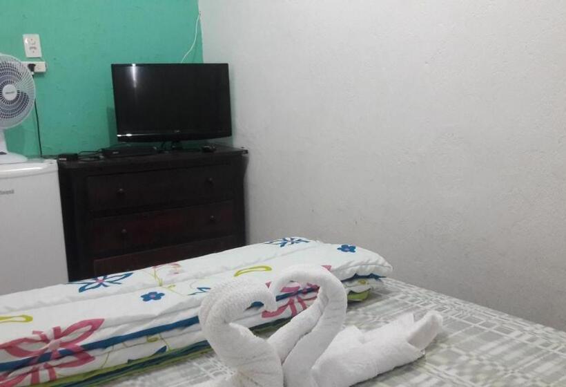 اتاق استاندارد, Pousada E Hostel Monalisa