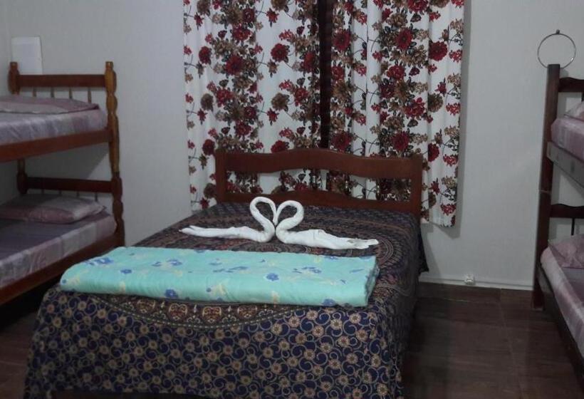 اتاق خانوادگی, Pousada E Hostel Monalisa