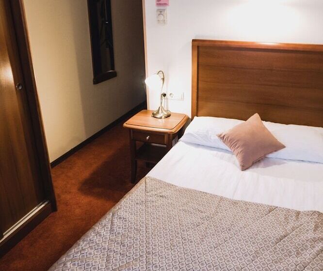 スタンダードシングルルーム, Congress Hotel Forum