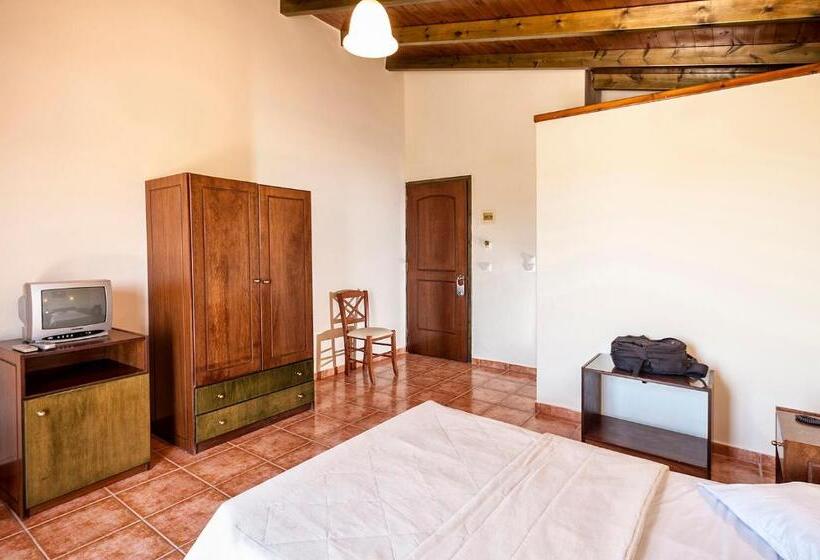 Номер Стандарт, Adelais