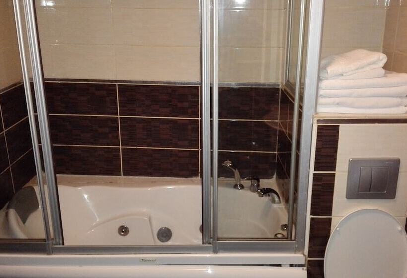 Pokój Rodzinny, Aldem