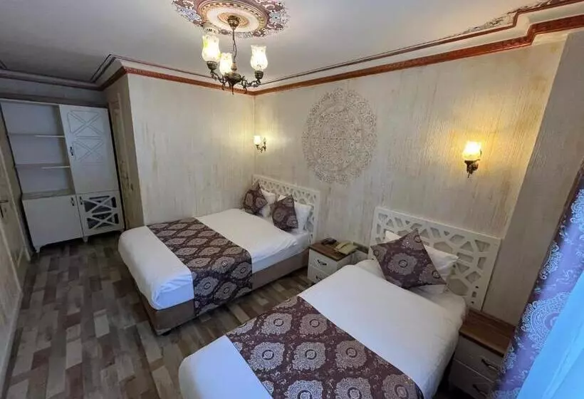 اتاق راحتی سه تخته, Aldem