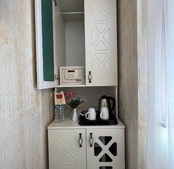 Pokój Ekonomiczny, Aldem