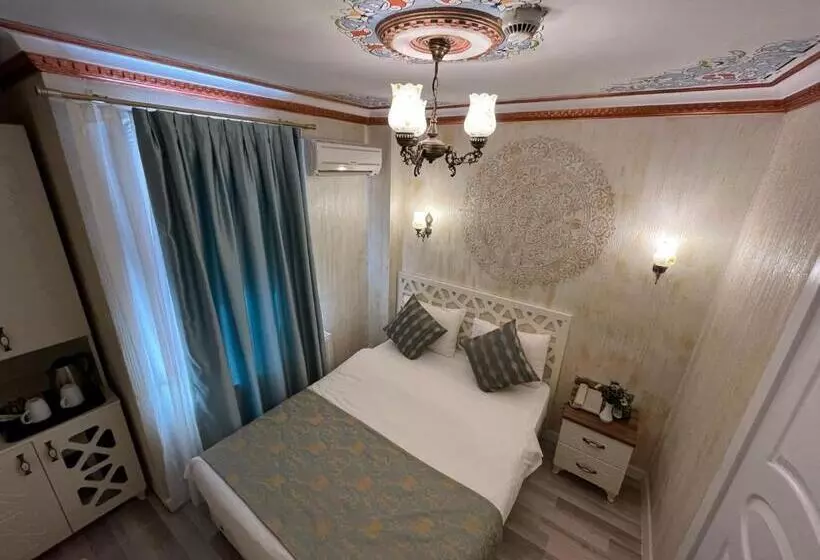 اتاق اکونومی, Aldem