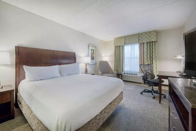 キングサイズベッドのスイートルーム, Hilton Garden Inn Durham Southpoint