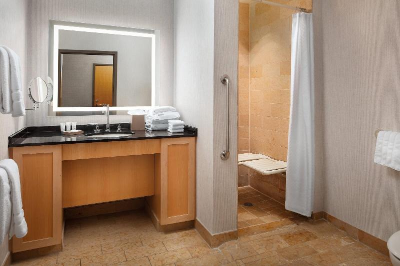 스위트 킹사이즈 침대, Hilton Garden Inn Durham Southpoint