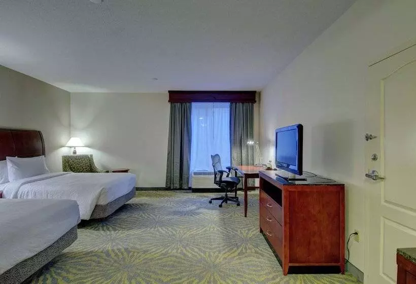 スタンダードルーム, Hilton Garden Inn Norwalk