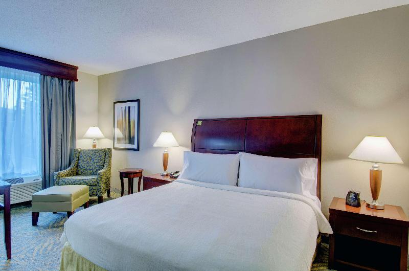 Номер Премиум, Hilton Garden Inn Norwalk