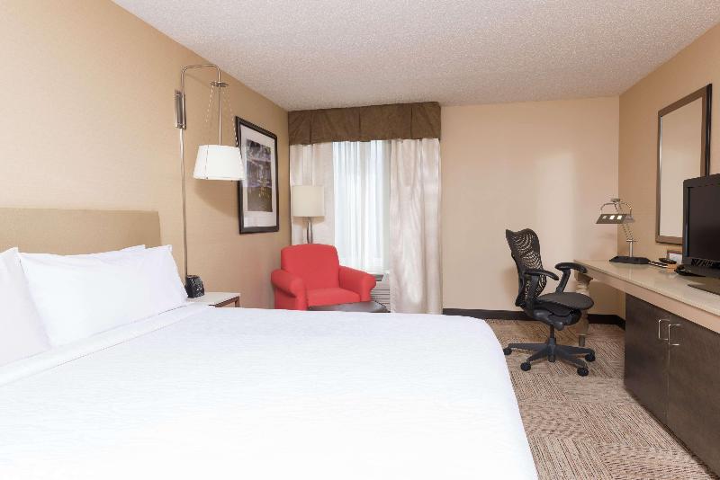 غرفة قياسية سرير كينج, Hilton Garden Inn West Lafayette Wabash Landing
