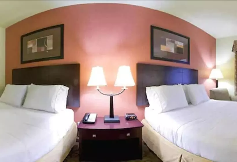 سوییت, Holiday Inn Express & Suites Alexandria, An Ihg