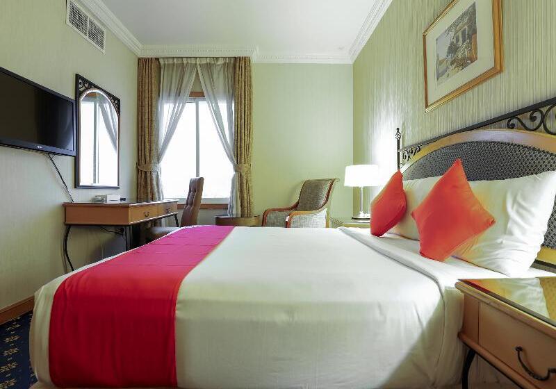 Люкс Кровать Кинг, Holiday Inn Express Hotel & Suites Greensboro East, An Ihg