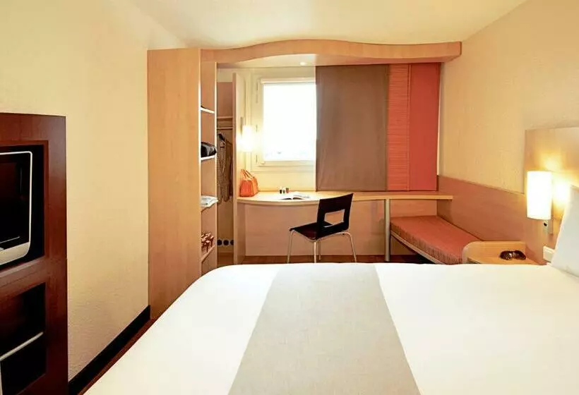 Standard-huone, Ibis Como