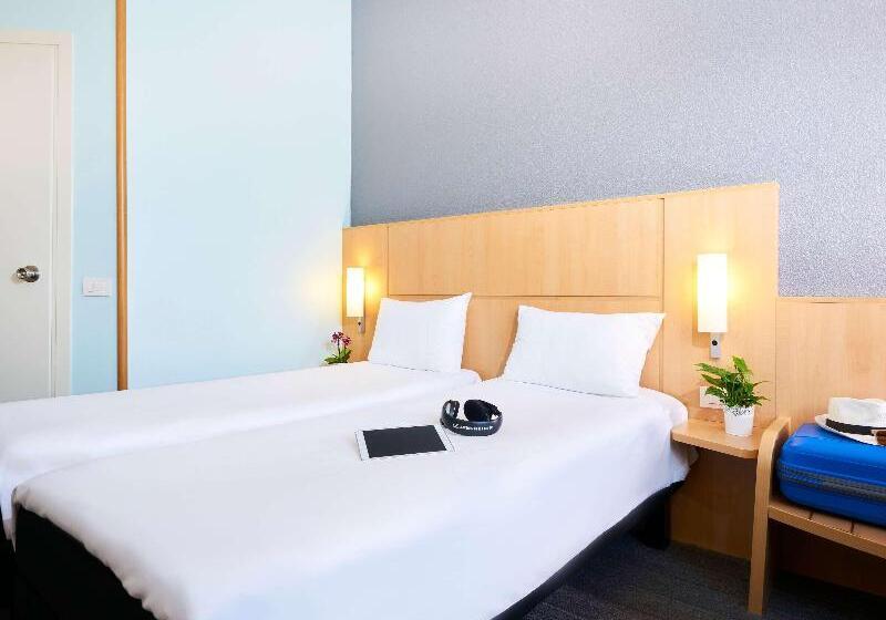 غرفة قياسية, Ibis Como