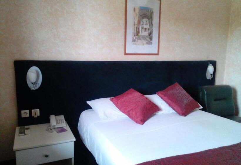 اتاق استاندارد, Le Relais