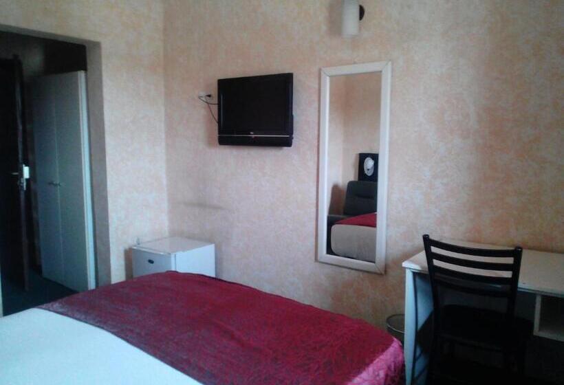 اتاق استاندارد, Le Relais