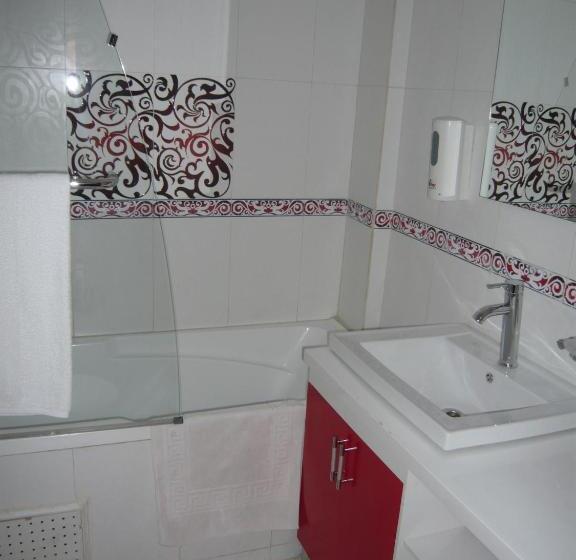 اتاق استاندارد با چشمانداز استخر, Le Relais