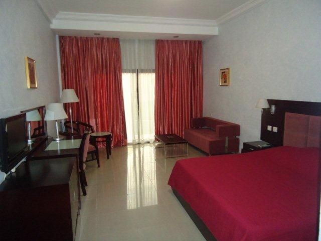 اتاق لوکس با بالکن, Le Relais