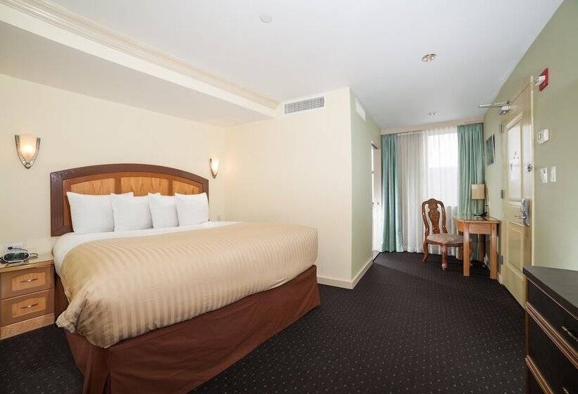 디럭스 룸, Mulberry