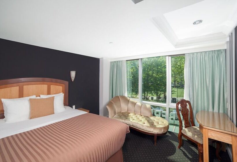 디럭스 룸 도시 전망, Mulberry