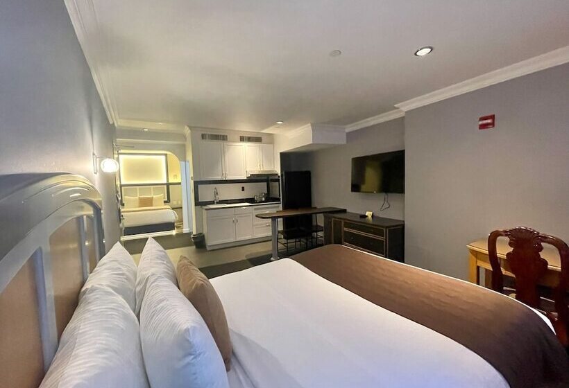 디럭스 룸, Mulberry