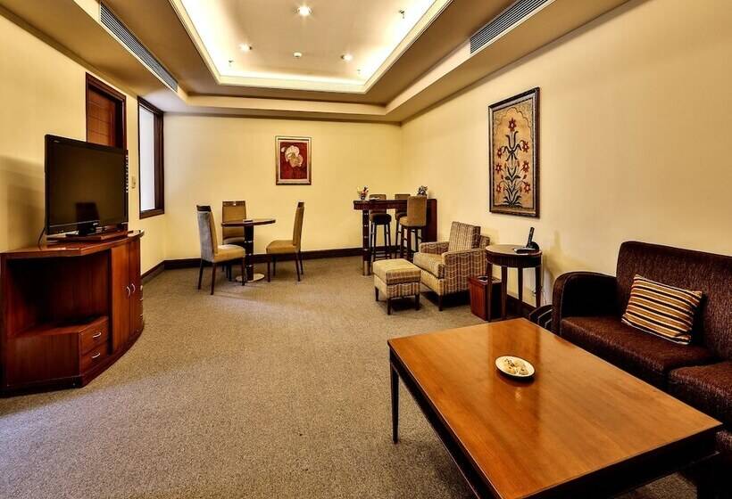 سوییت لوکس, Regenta Central Klassik