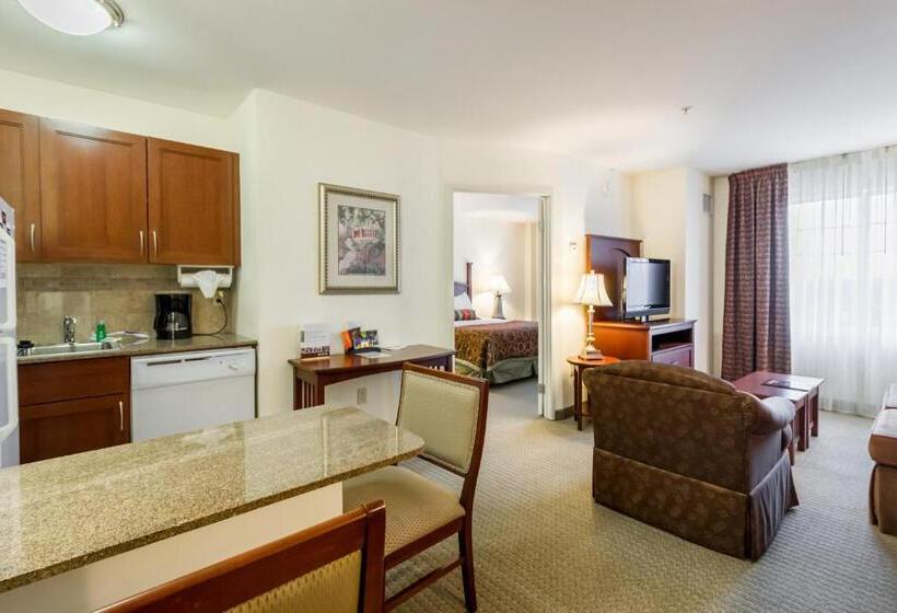 Люкс 2 Спальни, Staybridge Suites Austin Airport, An Ihg