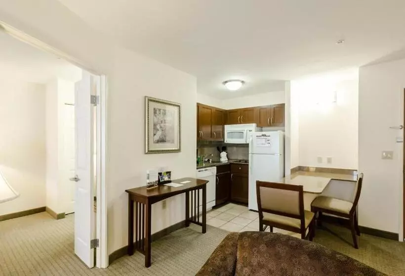 سوئیت 2 خوابه, Staybridge Suites Austin Airport, An Ihg