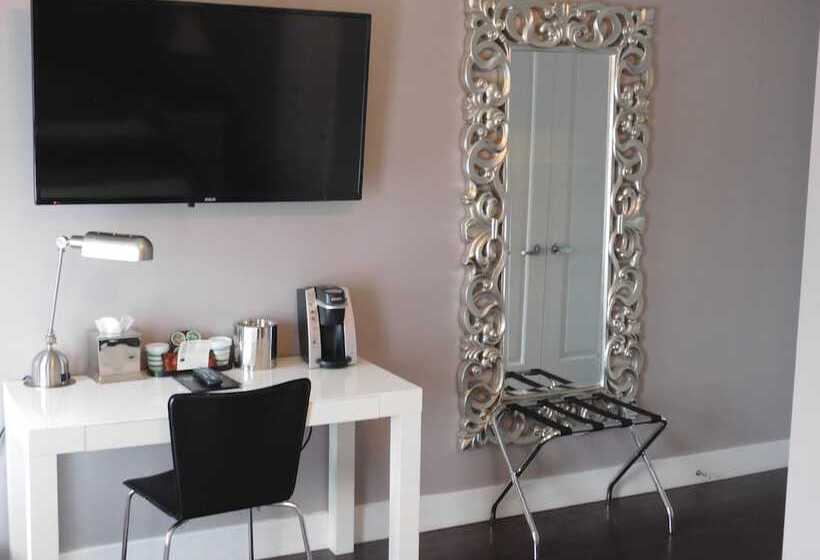 חדר דלוקס, The Gould