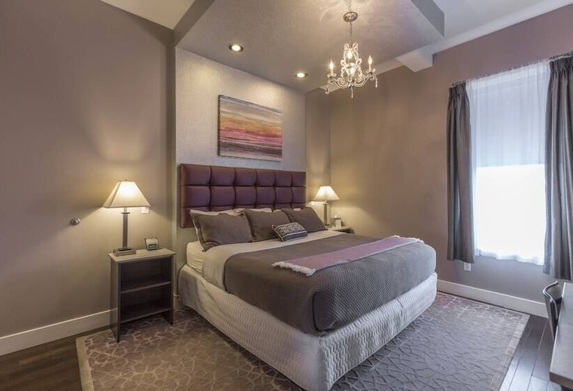 חדר דלוקס, The Gould