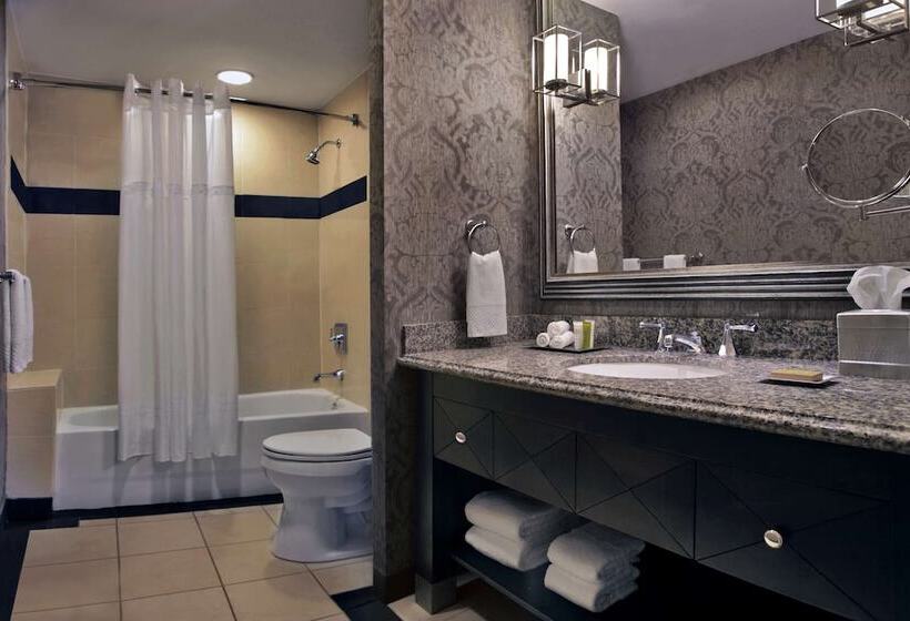 غرفة ديلوكس, The Skirvin Hilton Oklahoma City