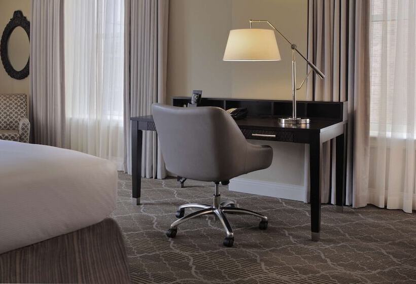 غرفة ديلوكس, The Skirvin Hilton Oklahoma City