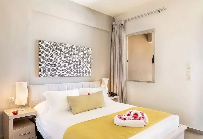 استودیوی استاندارد با چشمانداز دریا, Kavos Hotel & Suites