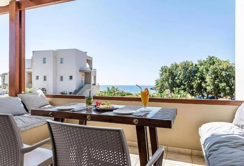 آپارتمان 1 خوابه با چشمانداز دریا, Kavos Hotel & Suites