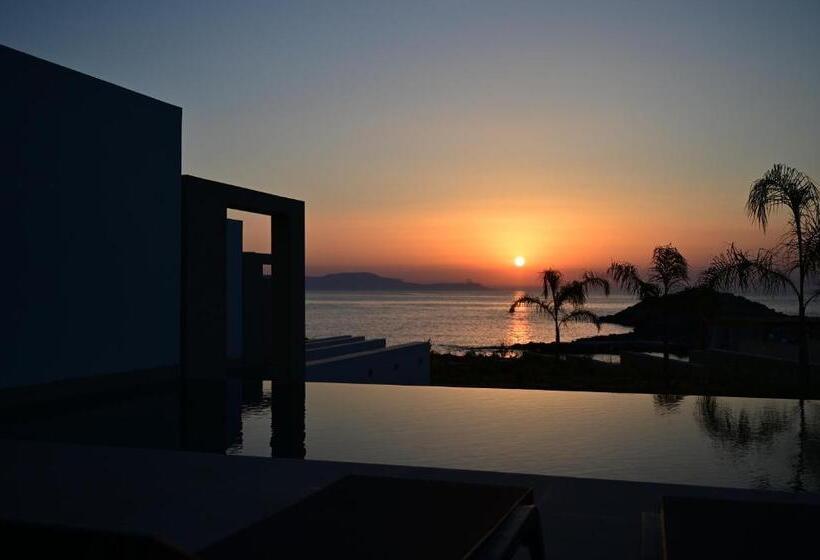 Полулюкс с Бассейном, Kavos Hotel & Suites