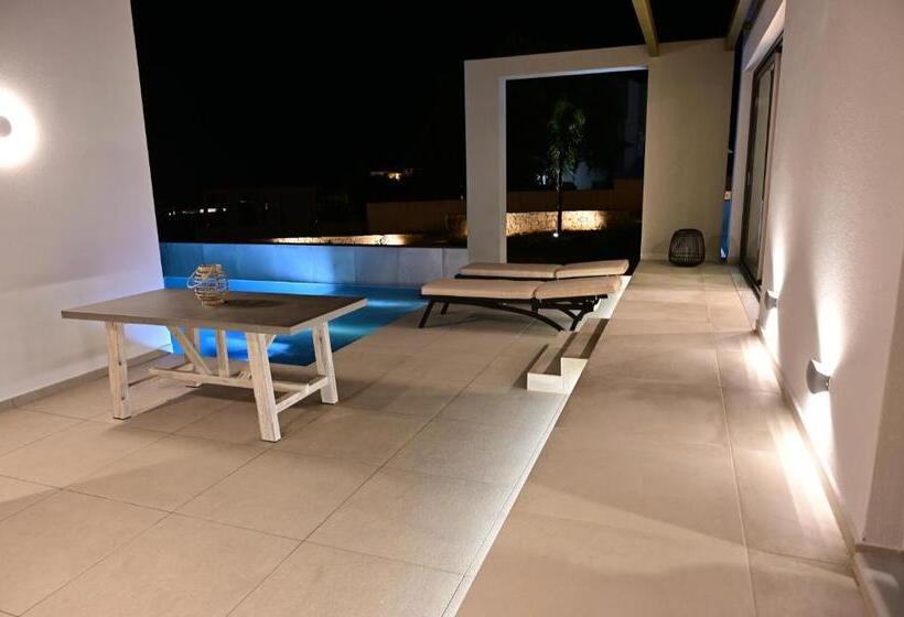 Полулюкс с Бассейном, Kavos Hotel & Suites