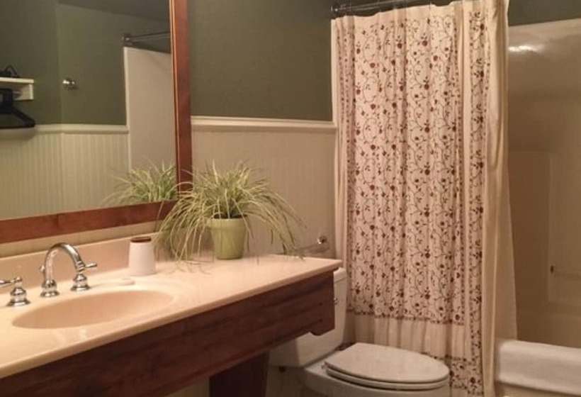 スタンダードルーム, Timber Creek Bed & Breakfast